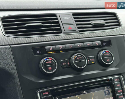 Сірий Фольксваген Кадді, об'ємом двигуна 2 л та пробігом 227 тис. км за 16450 $, фото 46 на Automoto.ua