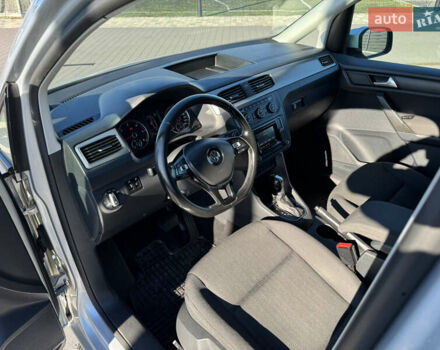 Серый Фольксваген Кадди, объемом двигателя 2 л и пробегом 274 тыс. км за 16300 $, фото 19 на Automoto.ua