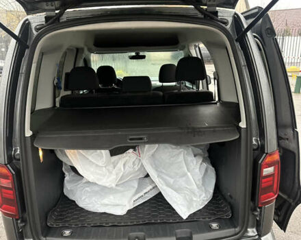 Серый Фольксваген Кадди, объемом двигателя 1.6 л и пробегом 176 тыс. км за 14700 $, фото 17 на Automoto.ua