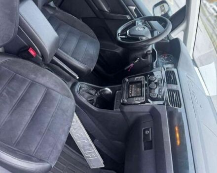 Серый Фольксваген Кадди, объемом двигателя 2 л и пробегом 260 тыс. км за 14699 $, фото 1 на Automoto.ua