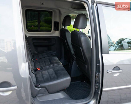 Серый Фольксваген Кадди, объемом двигателя 2 л и пробегом 231 тыс. км за 24800 $, фото 80 на Automoto.ua