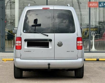 Серый Фольксваген Кадди, объемом двигателя 1.97 л и пробегом 230 тыс. км за 10800 $, фото 27 на Automoto.ua