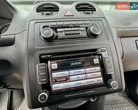 Серый Фольксваген Кадди, объемом двигателя 1.97 л и пробегом 230 тыс. км за 10800 $, фото 49 на Automoto.ua