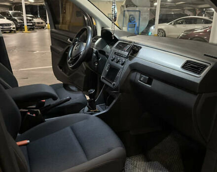 Серый Фольксваген Кадди, объемом двигателя 1.97 л и пробегом 151 тыс. км за 19700 $, фото 13 на Automoto.ua