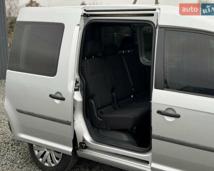 Серый Фольксваген Кадди, объемом двигателя 1.6 л и пробегом 209 тыс. км за 12400 $, фото 13 на Automoto.ua