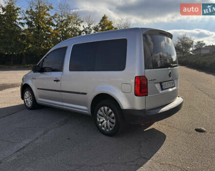 Серый Фольксваген Кадди, объемом двигателя 1.6 л и пробегом 210 тыс. км за 12900 $, фото 6 на Automoto.ua