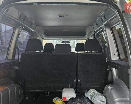 Серый Фольксваген Кадди, объемом двигателя 2 л и пробегом 264 тыс. км за 12900 $, фото 11 на Automoto.ua