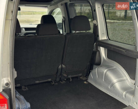 Серый Фольксваген Кадди, объемом двигателя 1.6 л и пробегом 209 тыс. км за 12400 $, фото 16 на Automoto.ua