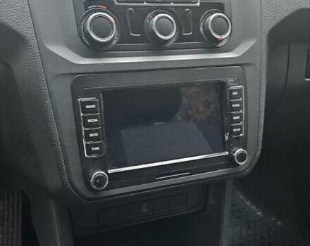 Серый Фольксваген Кадди, объемом двигателя 2 л и пробегом 264 тыс. км за 12900 $, фото 9 на Automoto.ua