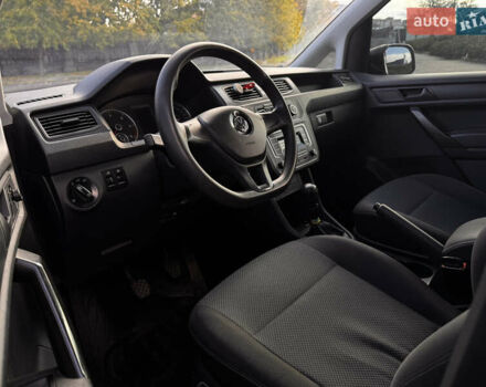 Серый Фольксваген Кадди, объемом двигателя 1.6 л и пробегом 210 тыс. км за 12900 $, фото 15 на Automoto.ua