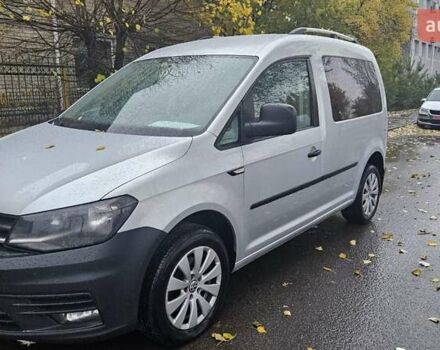 Серый Фольксваген Кадди, объемом двигателя 2 л и пробегом 264 тыс. км за 12900 $, фото 3 на Automoto.ua