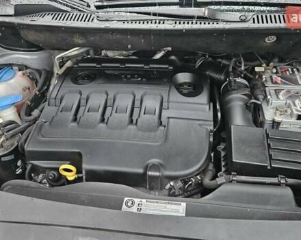 Серый Фольксваген Кадди, объемом двигателя 2 л и пробегом 264 тыс. км за 12900 $, фото 13 на Automoto.ua