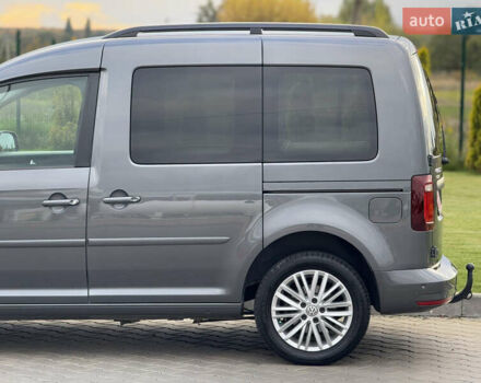 Серый Фольксваген Кадди, объемом двигателя 2 л и пробегом 187 тыс. км за 17900 $, фото 20 на Automoto.ua