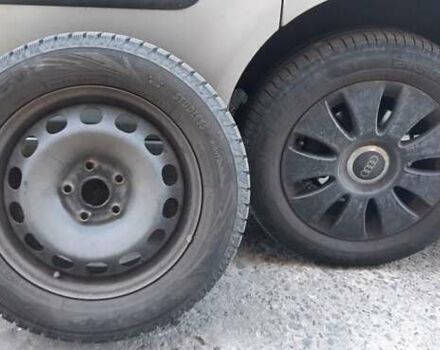 Серый Фольксваген Кадди, объемом двигателя 1.97 л и пробегом 130 тыс. км за 18500 $, фото 31 на Automoto.ua