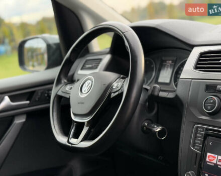 Серый Фольксваген Кадди, объемом двигателя 2 л и пробегом 187 тыс. км за 17900 $, фото 56 на Automoto.ua