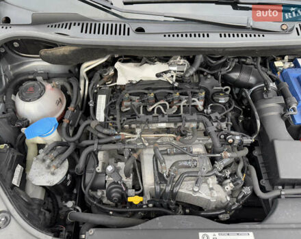 Серый Фольксваген Кадди, объемом двигателя 2 л и пробегом 187 тыс. км за 17900 $, фото 89 на Automoto.ua