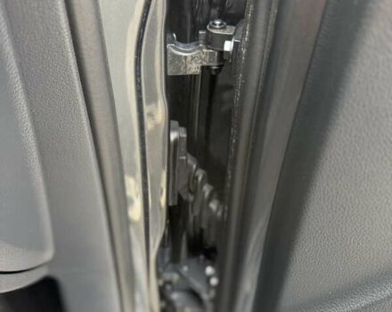 Серый Фольксваген Кадди, объемом двигателя 2 л и пробегом 187 тыс. км за 17900 $, фото 84 на Automoto.ua