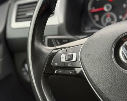 Серый Фольксваген Кадди, объемом двигателя 2 л и пробегом 187 тыс. км за 17900 $, фото 74 на Automoto.ua