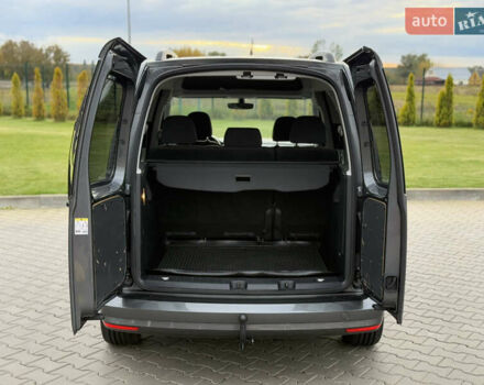 Серый Фольксваген Кадди, объемом двигателя 2 л и пробегом 187 тыс. км за 17900 $, фото 94 на Automoto.ua