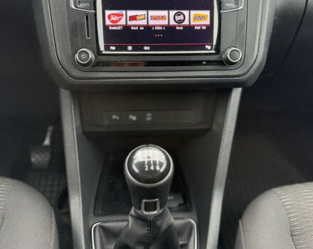 Серый Фольксваген Кадди, объемом двигателя 2 л и пробегом 187 тыс. км за 17900 $, фото 72 на Automoto.ua