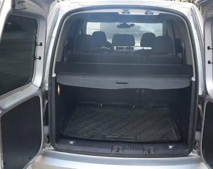 Серый Фольксваген Кадди, объемом двигателя 1.97 л и пробегом 130 тыс. км за 18500 $, фото 24 на Automoto.ua