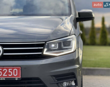 Серый Фольксваген Кадди, объемом двигателя 2 л и пробегом 187 тыс. км за 17900 $, фото 15 на Automoto.ua