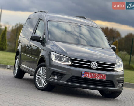 Серый Фольксваген Кадди, объемом двигателя 2 л и пробегом 187 тыс. км за 17900 $, фото 2 на Automoto.ua