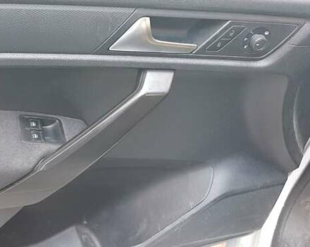 Серый Фольксваген Кадди, объемом двигателя 1.97 л и пробегом 130 тыс. км за 18500 $, фото 23 на Automoto.ua