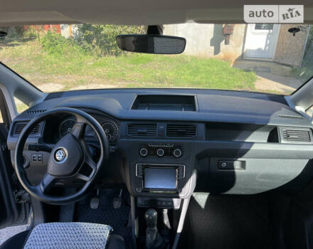 Серый Фольксваген Кадди, объемом двигателя 1.97 л и пробегом 243 тыс. км за 14000 $, фото 15 на Automoto.ua