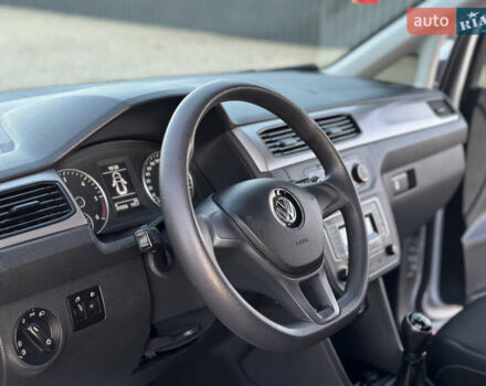 Серый Фольксваген Кадди, объемом двигателя 1.97 л и пробегом 215 тыс. км за 17500 $, фото 13 на Automoto.ua