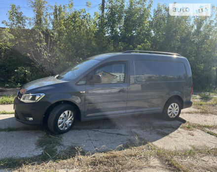 Серый Фольксваген Кадди, объемом двигателя 1.97 л и пробегом 243 тыс. км за 14000 $, фото 1 на Automoto.ua