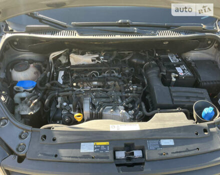 Серый Фольксваген Кадди, объемом двигателя 1.97 л и пробегом 243 тыс. км за 14000 $, фото 13 на Automoto.ua