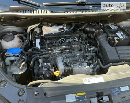 Серый Фольксваген Кадди, объемом двигателя 1.97 л и пробегом 243 тыс. км за 14000 $, фото 12 на Automoto.ua