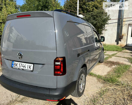 Серый Фольксваген Кадди, объемом двигателя 1.97 л и пробегом 243 тыс. км за 14000 $, фото 3 на Automoto.ua