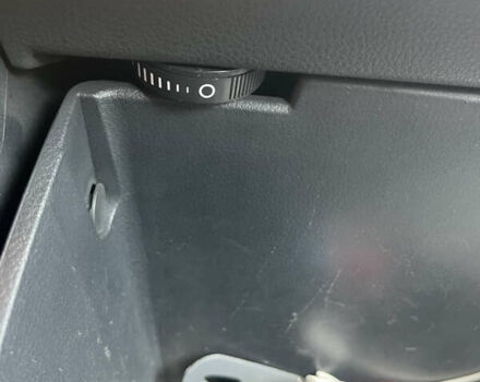 Серый Фольксваген Кадди, объемом двигателя 1.97 л и пробегом 243 тыс. км за 14000 $, фото 24 на Automoto.ua