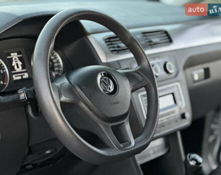 Серый Фольксваген Кадди, объемом двигателя 1.97 л и пробегом 215 тыс. км за 17500 $, фото 20 на Automoto.ua