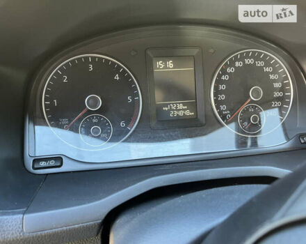 Серый Фольксваген Кадди, объемом двигателя 1.97 л и пробегом 243 тыс. км за 14000 $, фото 10 на Automoto.ua