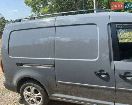 Серый Фольксваген Кадди, объемом двигателя 1.97 л и пробегом 243 тыс. км за 14000 $, фото 18 на Automoto.ua