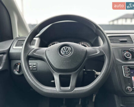 Серый Фольксваген Кадди, объемом двигателя 2 л и пробегом 248 тыс. км за 16950 $, фото 26 на Automoto.ua