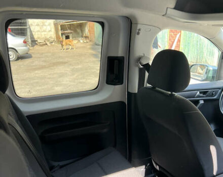 Серый Фольксваген Кадди, объемом двигателя 1.97 л и пробегом 283 тыс. км за 21000 $, фото 8 на Automoto.ua