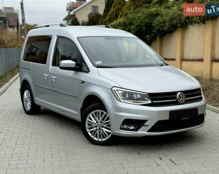 Серый Фольксваген Кадди, объемом двигателя 1.4 л и пробегом 204 тыс. км за 16999 $, фото 1 на Automoto.ua