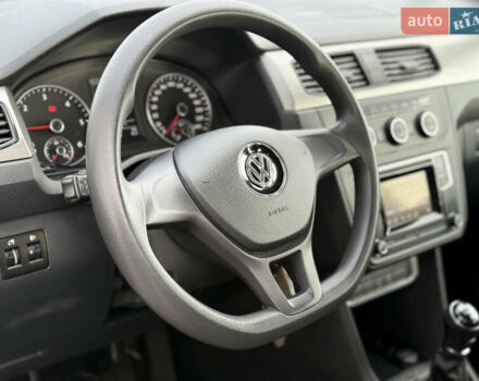 Серый Фольксваген Кадди, объемом двигателя 1.97 л и пробегом 221 тыс. км за 21000 $, фото 32 на Automoto.ua