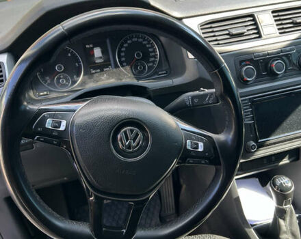 Серый Фольксваген Кадди, объемом двигателя 1.97 л и пробегом 283 тыс. км за 21000 $, фото 15 на Automoto.ua