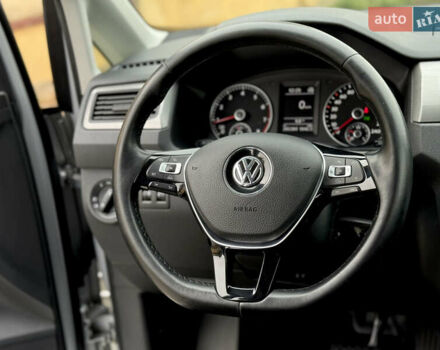 Серый Фольксваген Кадди, объемом двигателя 1.4 л и пробегом 204 тыс. км за 16999 $, фото 41 на Automoto.ua