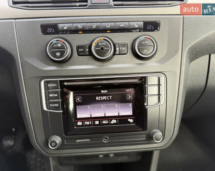 Серый Фольксваген Кадди, объемом двигателя 1.97 л и пробегом 221 тыс. км за 21000 $, фото 24 на Automoto.ua