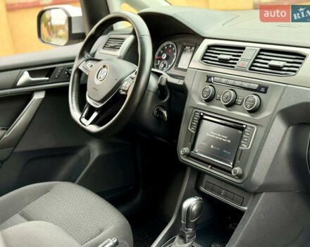 Серый Фольксваген Кадди, объемом двигателя 1.4 л и пробегом 204 тыс. км за 16999 $, фото 23 на Automoto.ua