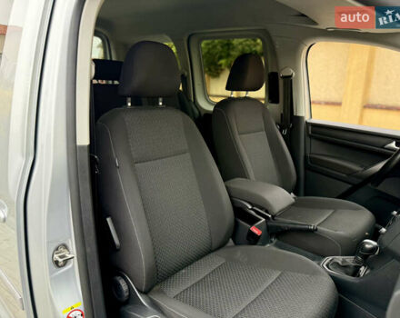 Серый Фольксваген Кадди, объемом двигателя 1.4 л и пробегом 204 тыс. км за 16999 $, фото 25 на Automoto.ua