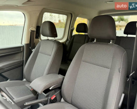 Серый Фольксваген Кадди, объемом двигателя 1.4 л и пробегом 204 тыс. км за 16999 $, фото 28 на Automoto.ua