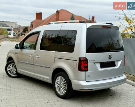 Серый Фольксваген Кадди, объемом двигателя 1.4 л и пробегом 204 тыс. км за 16999 $, фото 6 на Automoto.ua