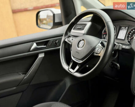 Серый Фольксваген Кадди, объемом двигателя 1.4 л и пробегом 204 тыс. км за 16999 $, фото 22 на Automoto.ua